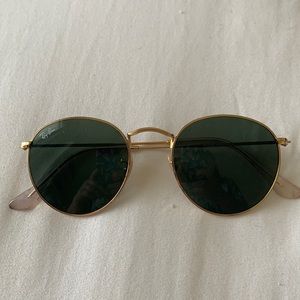 Ray-Ban Round Metal Sunglasses